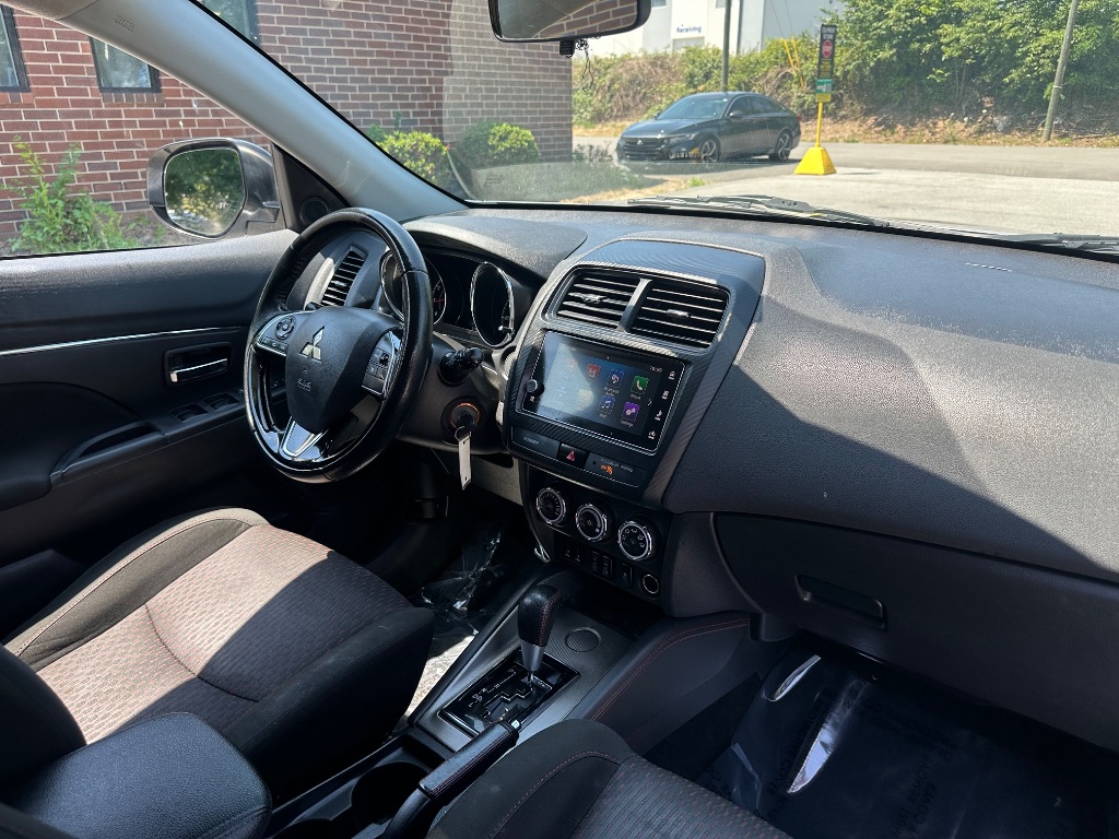 2019 Mitsubishi Outlander - $9,600