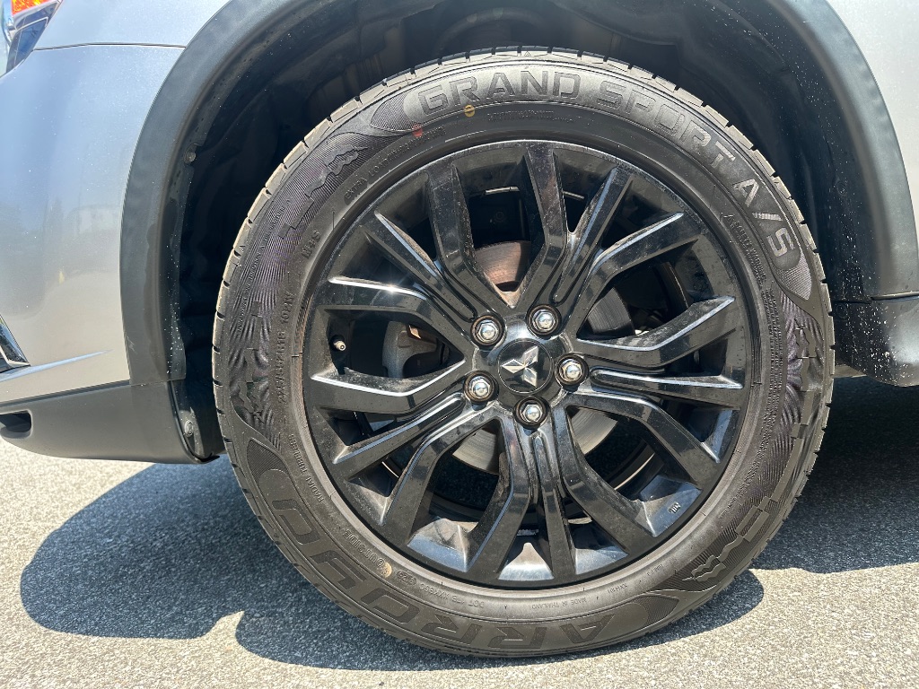2019 Mitsubishi Outlander - $9,600