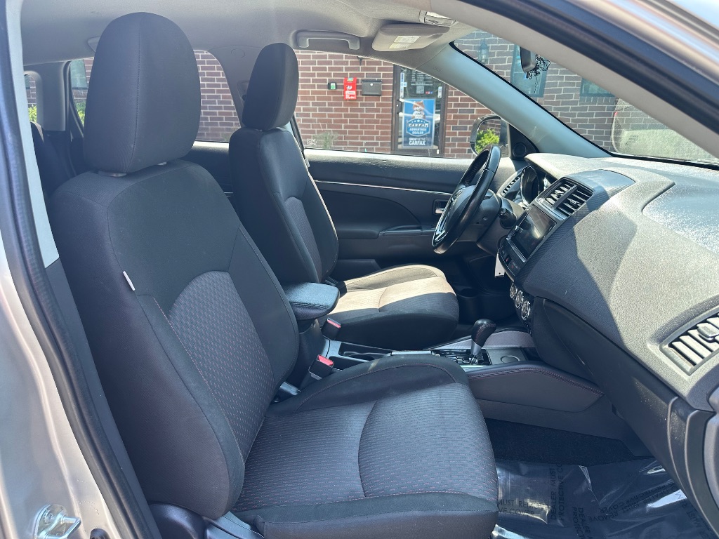2019 Mitsubishi Outlander - $9,600