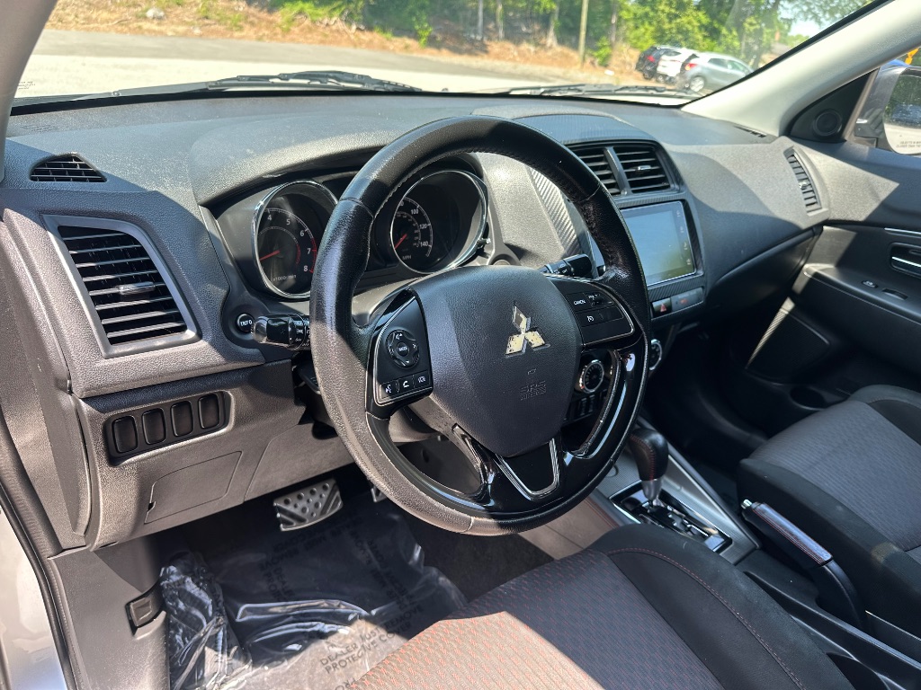 2019 Mitsubishi Outlander - $9,600