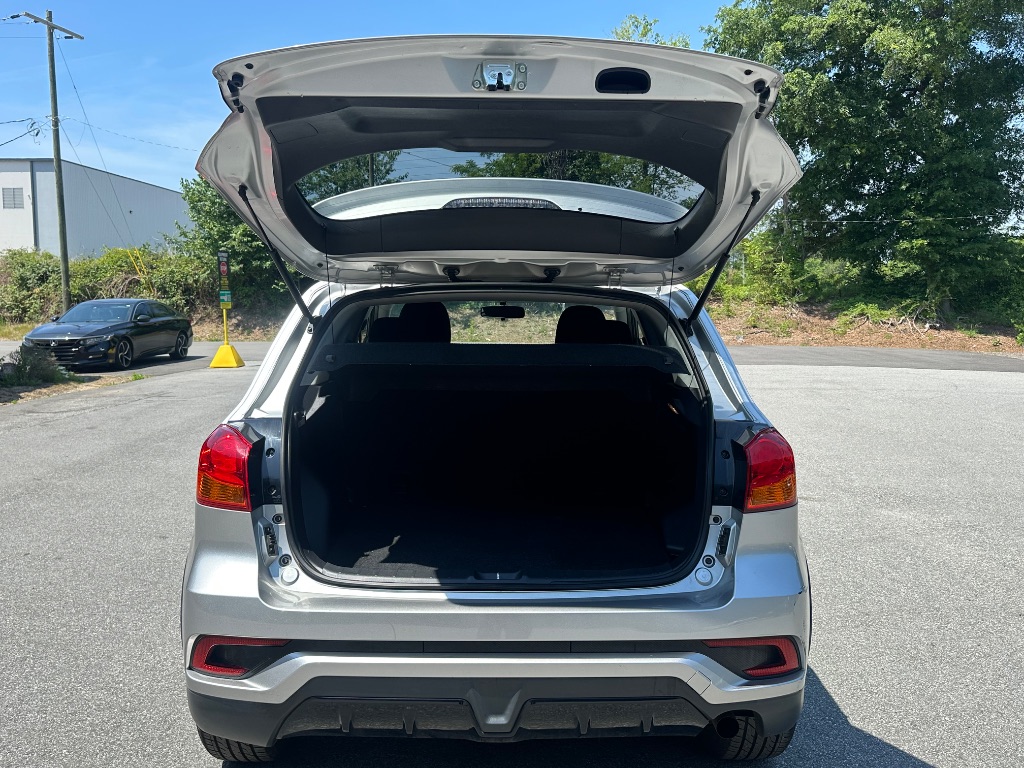 2019 Mitsubishi Outlander - $9,600