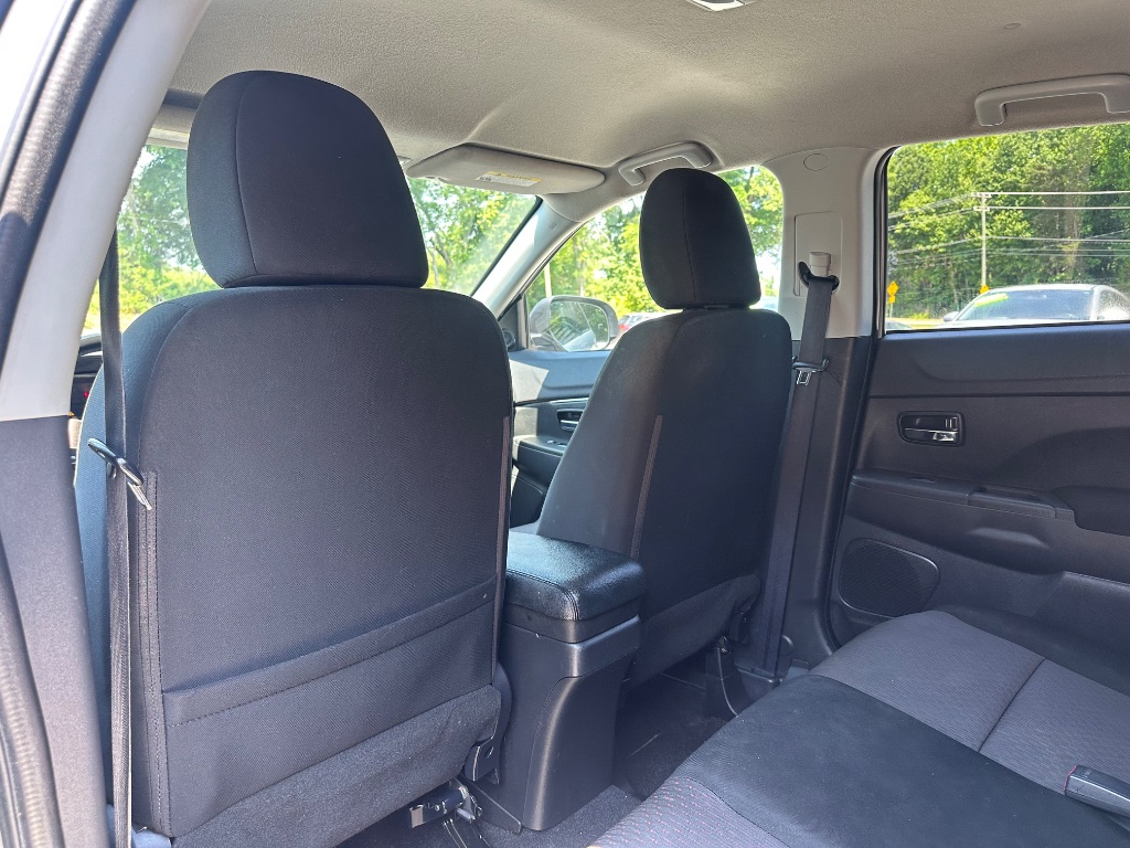 2019 Mitsubishi Outlander - $9,600