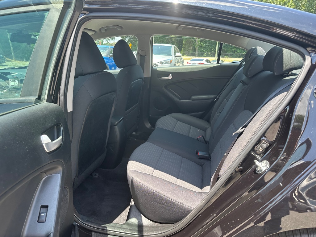 2018 Kia Forte - $9,600