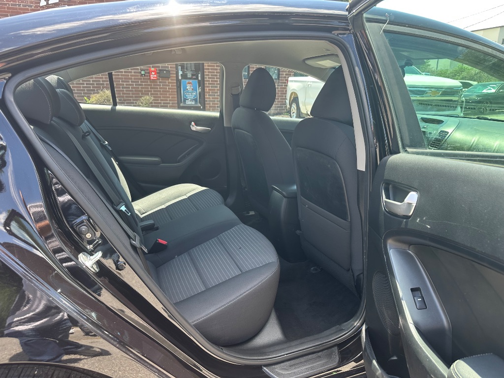 2018 Kia Forte - $9,600