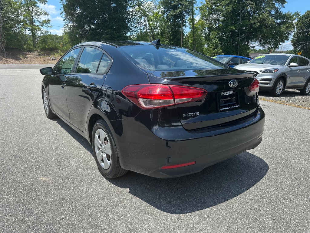2018 Kia Forte - $9,600