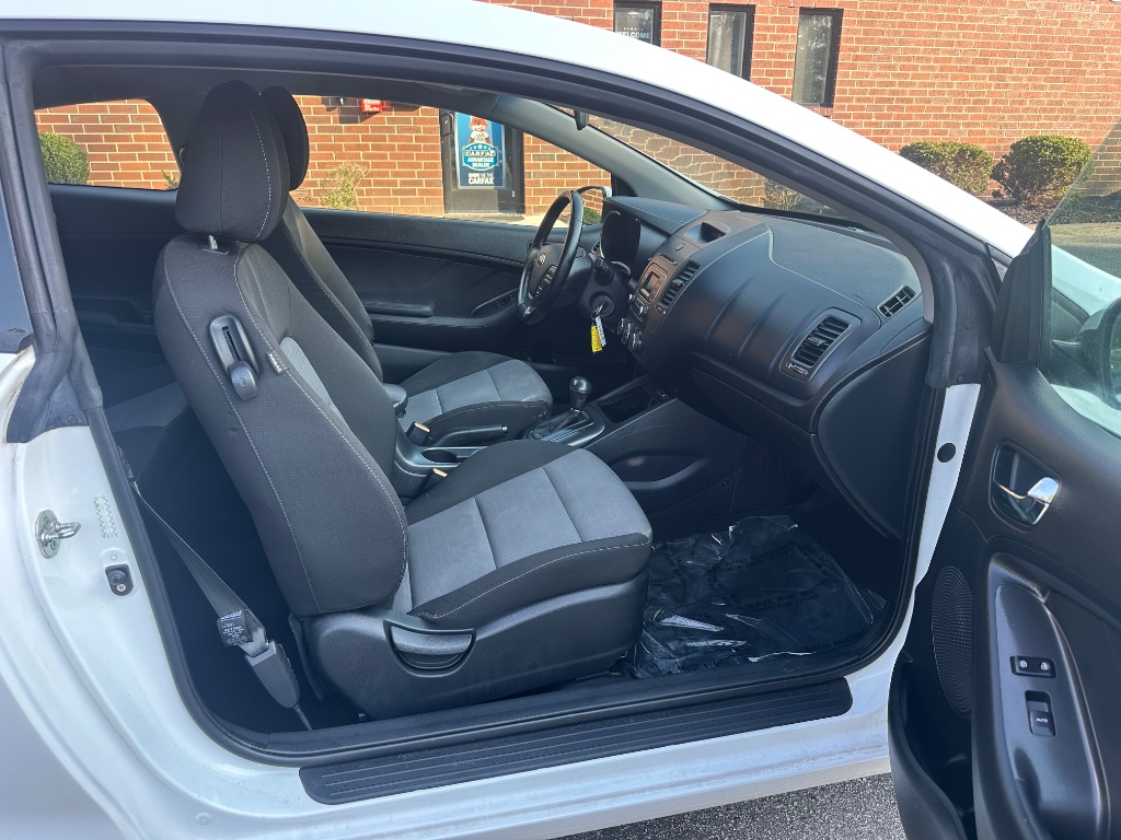 2015 Kia Forte - $6,999