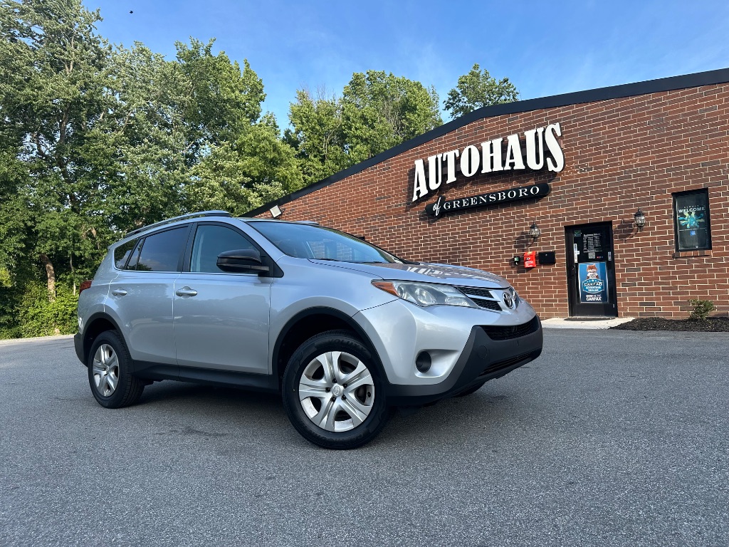 2014 Toyota RAV4 - $11,300