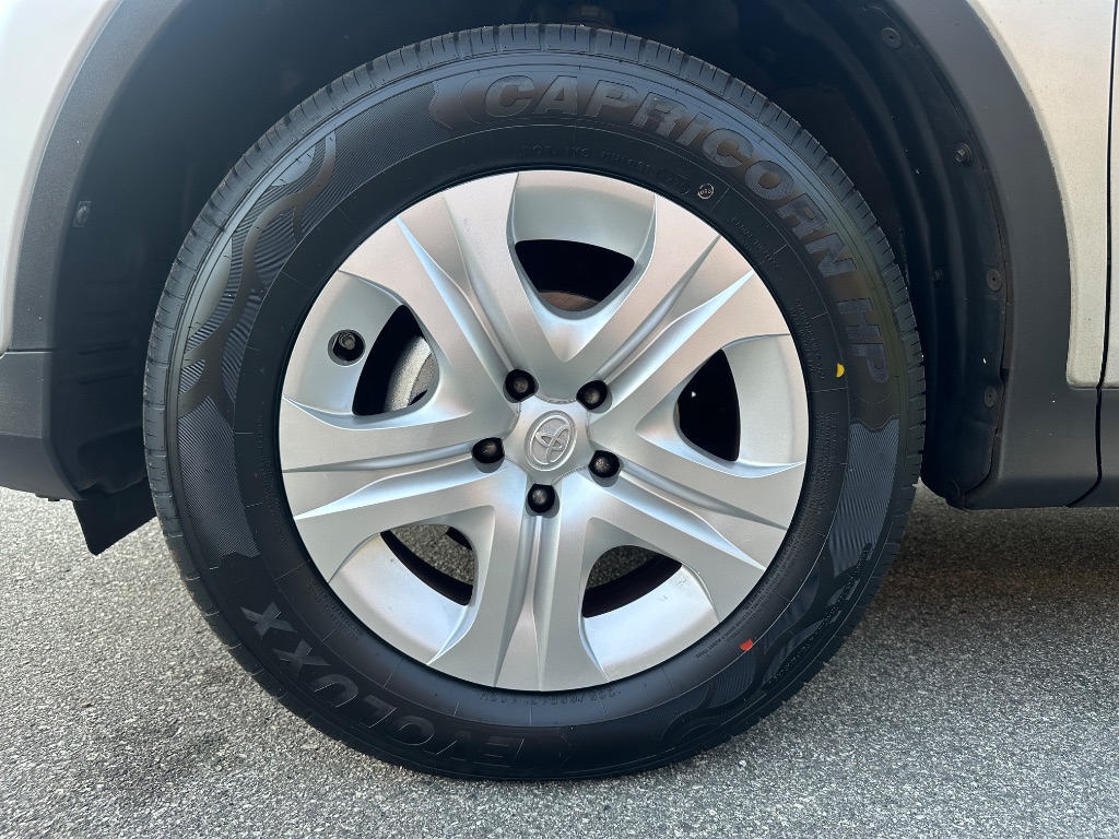 2014 Toyota RAV4 - $11,300