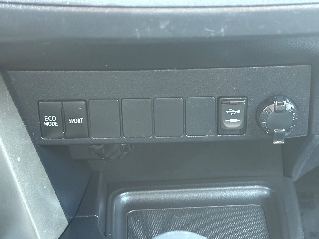 2014 Toyota RAV4 - $11,300