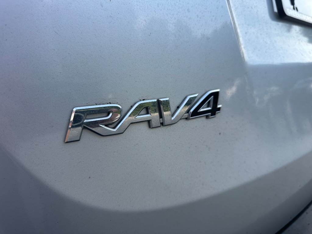 2014 Toyota RAV4 - $11,300