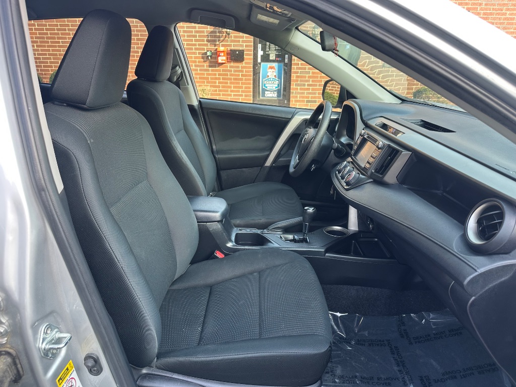 2014 Toyota RAV4 - $11,300