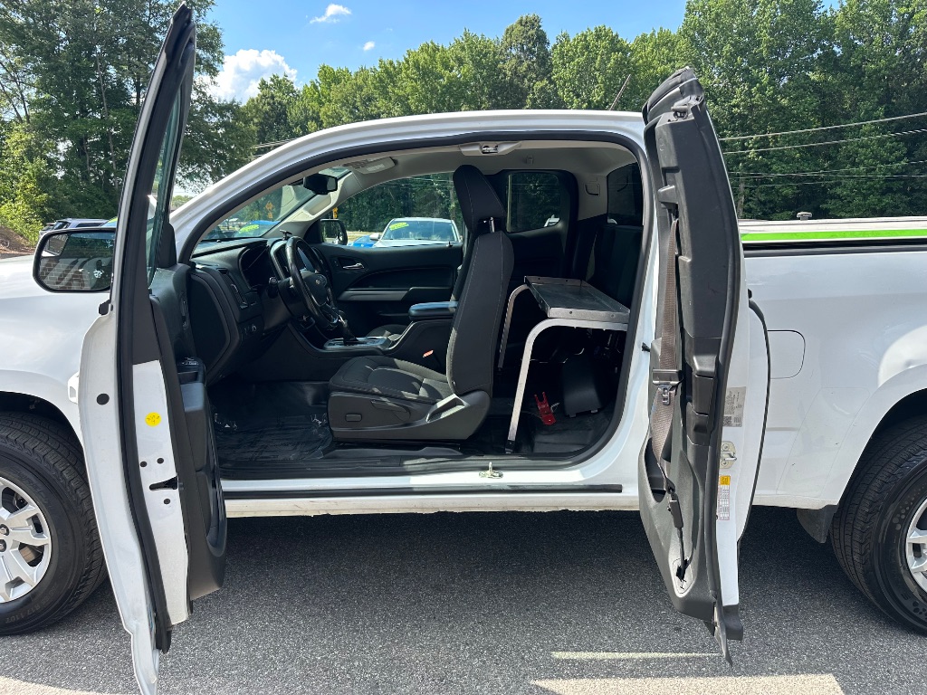 2022 Chevrolet Colorado - $15,499