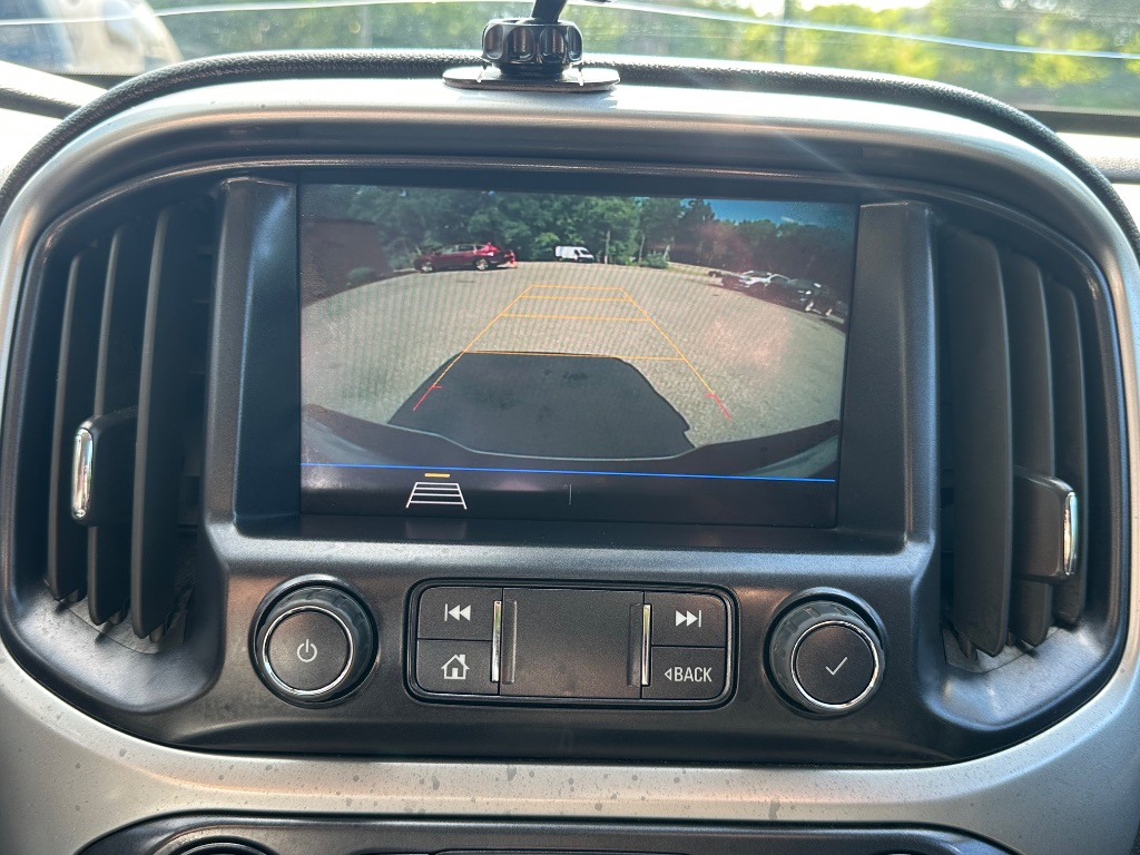 2022 Chevrolet Colorado - $15,499