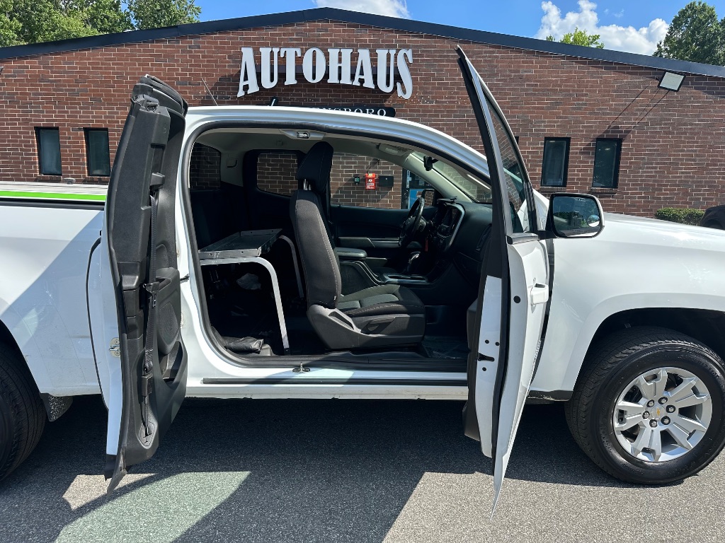 2022 Chevrolet Colorado - $15,499