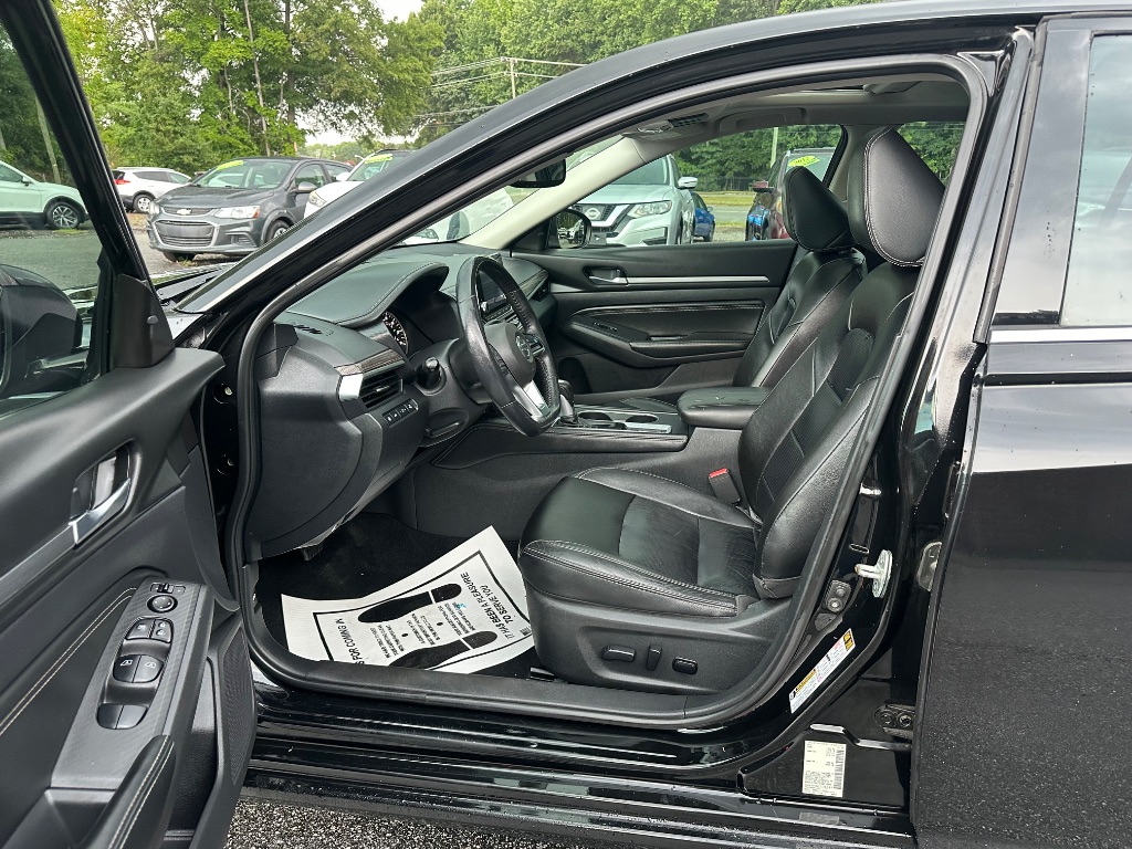 2019 Nissan Altima - $14,999