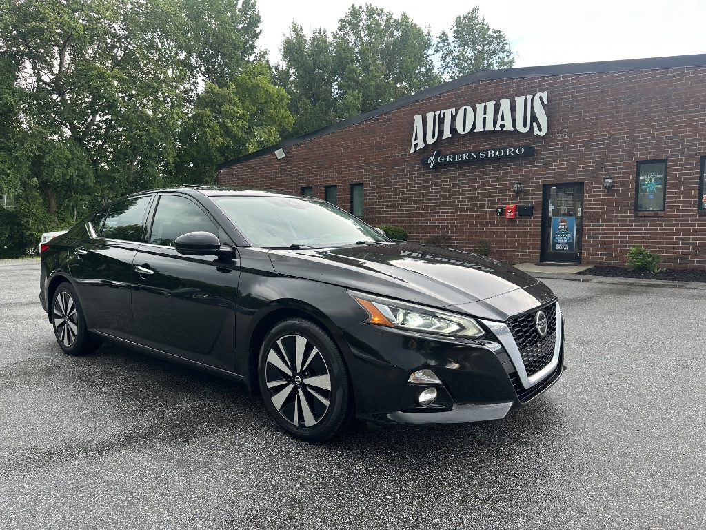 2019 Nissan Altima - $14,999