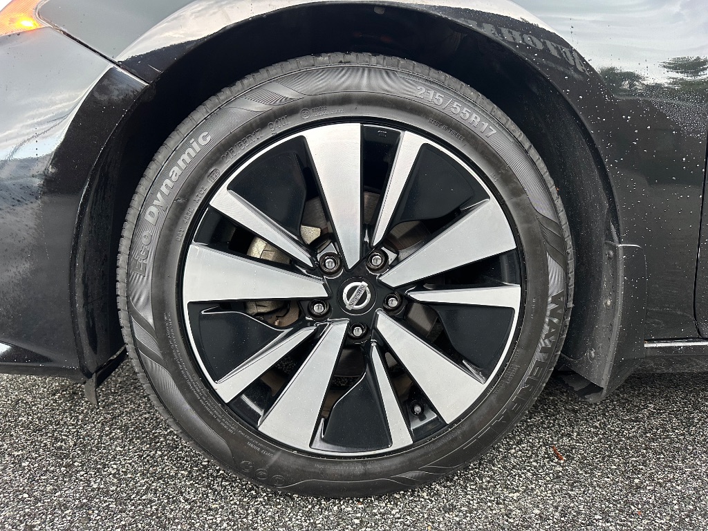 2019 Nissan Altima - $14,999