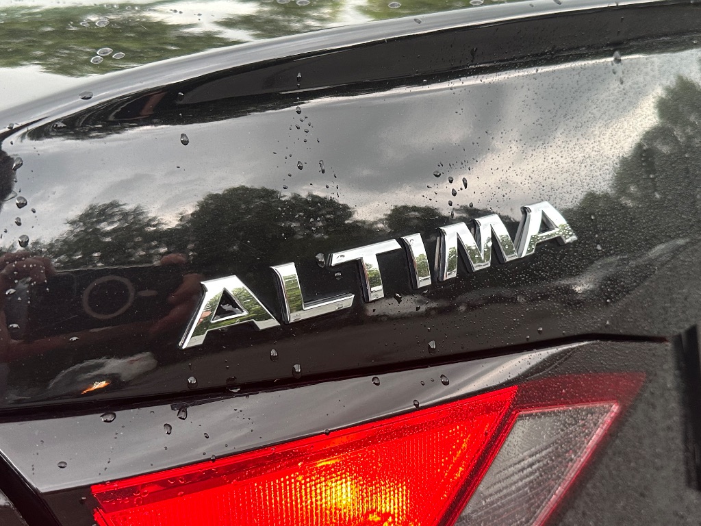 2019 Nissan Altima - $14,999