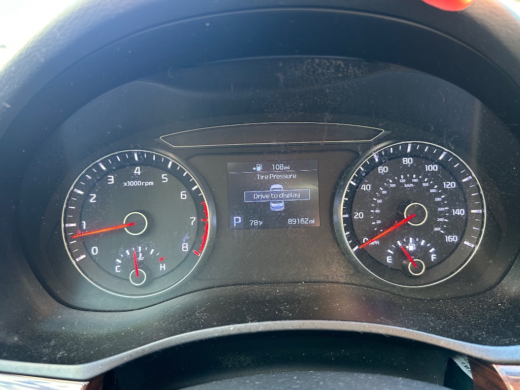 2019 Kia Cadenza - $14,299