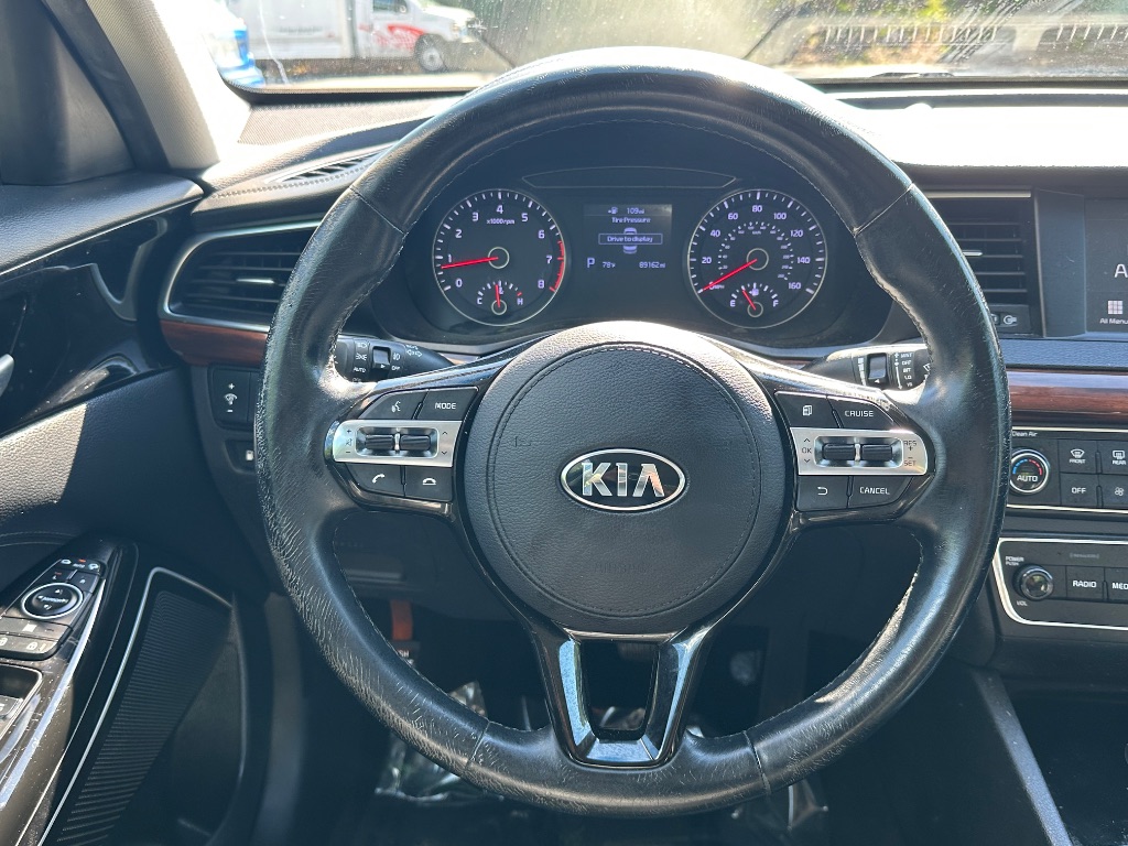2019 Kia Cadenza - $14,299