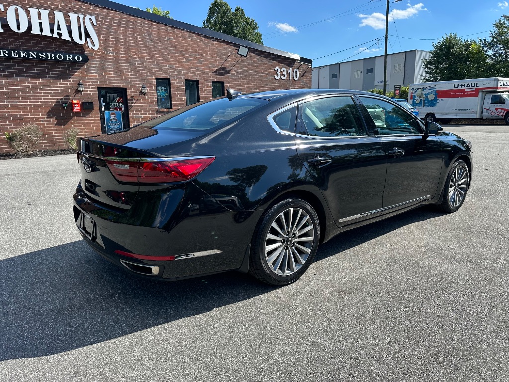 2019 Kia Cadenza - $14,299