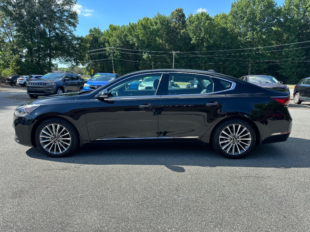 2019 Kia Cadenza - $14,299