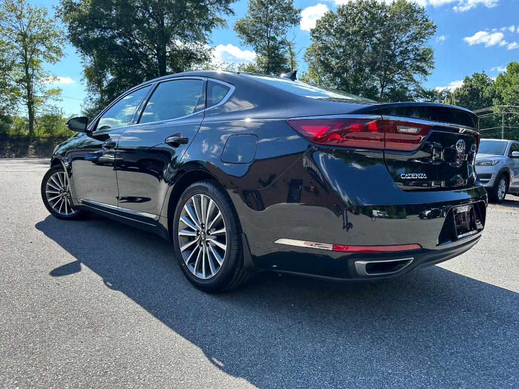 2019 Kia Cadenza - $14,299