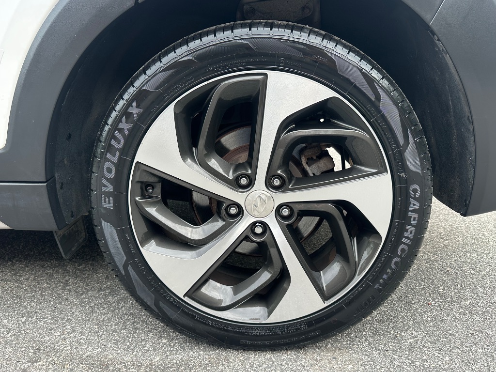 2017 Hyundai Tucson - $11,999