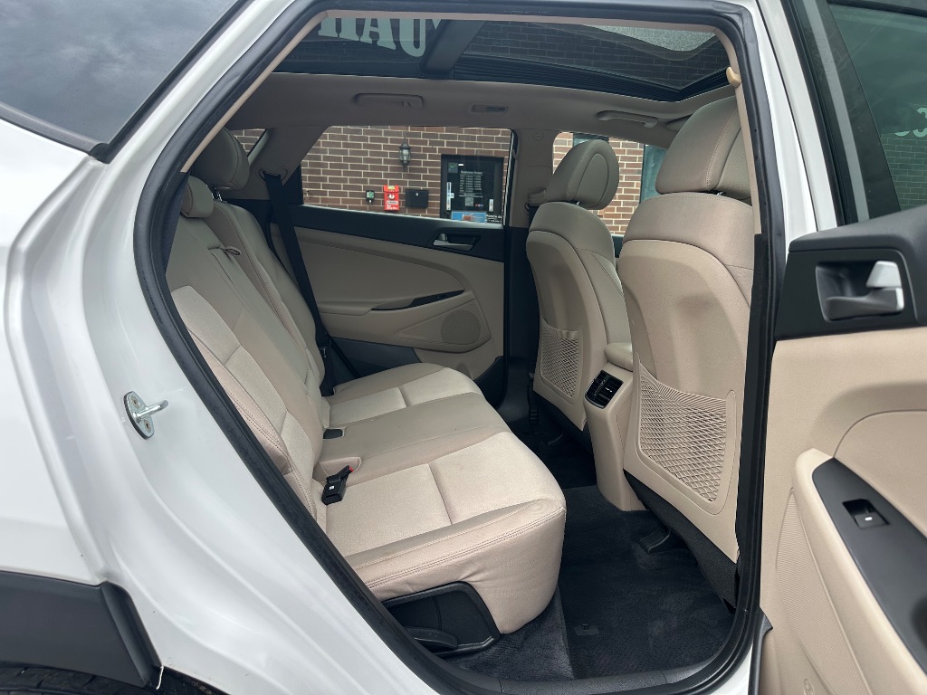 2017 Hyundai Tucson - $11,999