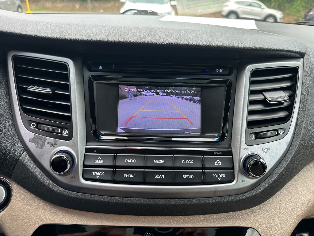 2017 Hyundai Tucson - $11,999