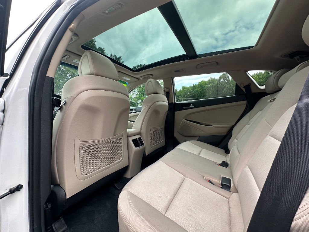 2017 Hyundai Tucson - $11,999