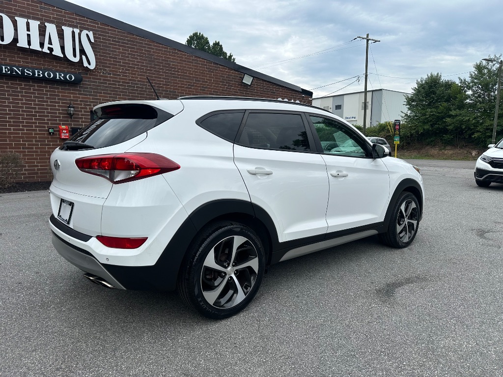 2017 Hyundai Tucson - $11,999
