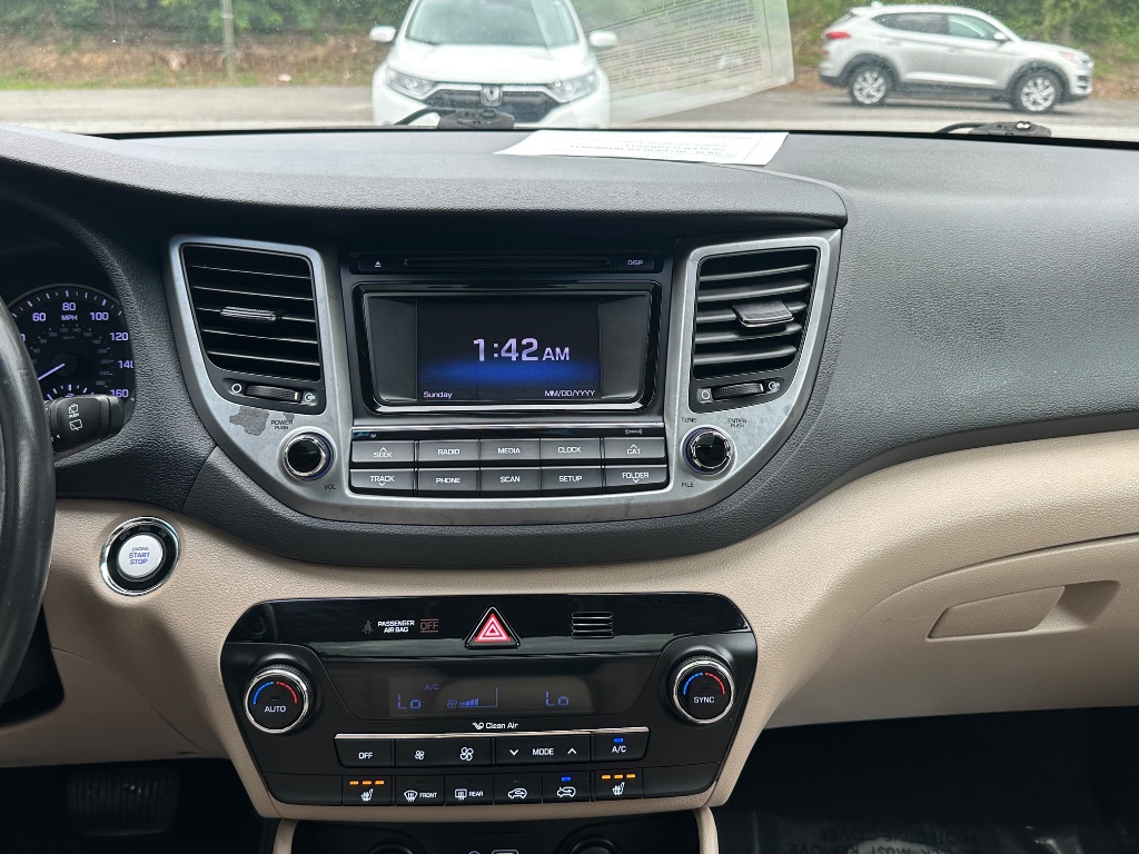 2017 Hyundai Tucson - $11,999