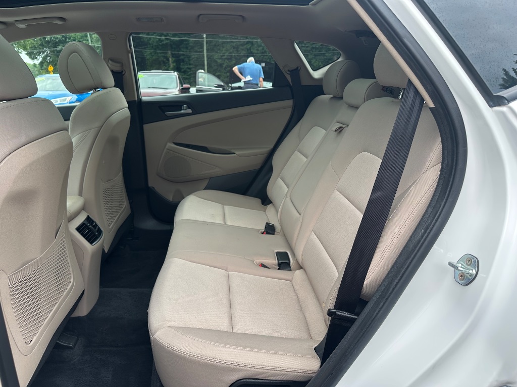 2017 Hyundai Tucson - $11,999
