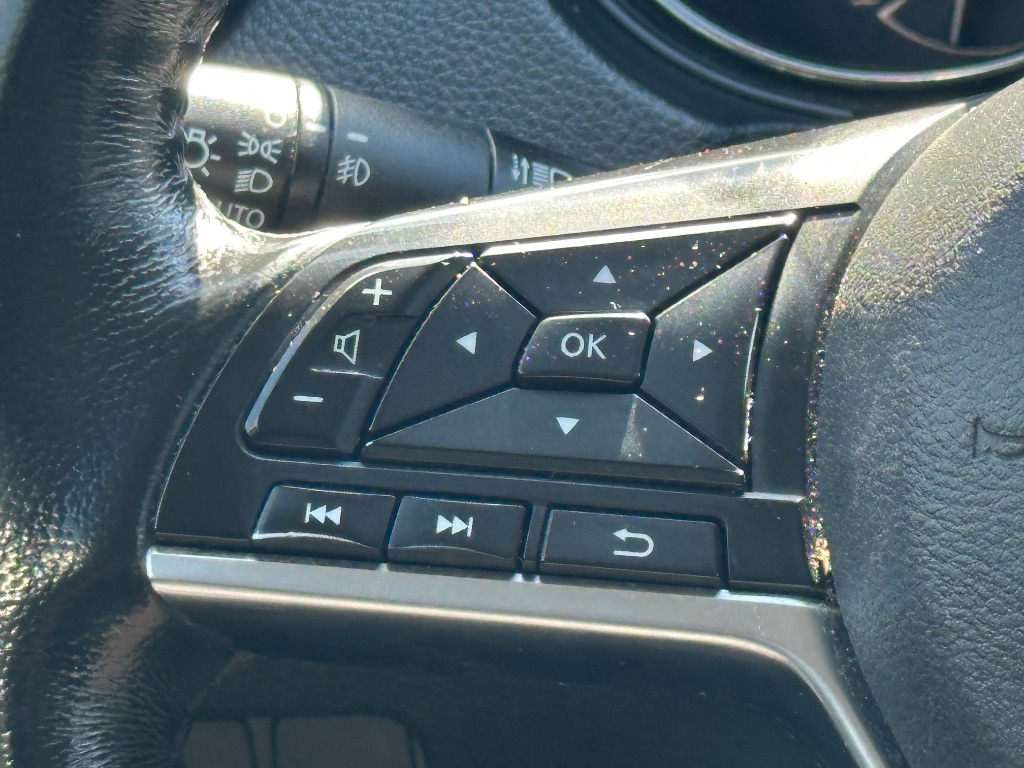 2018 Nissan Rogue - $9,499