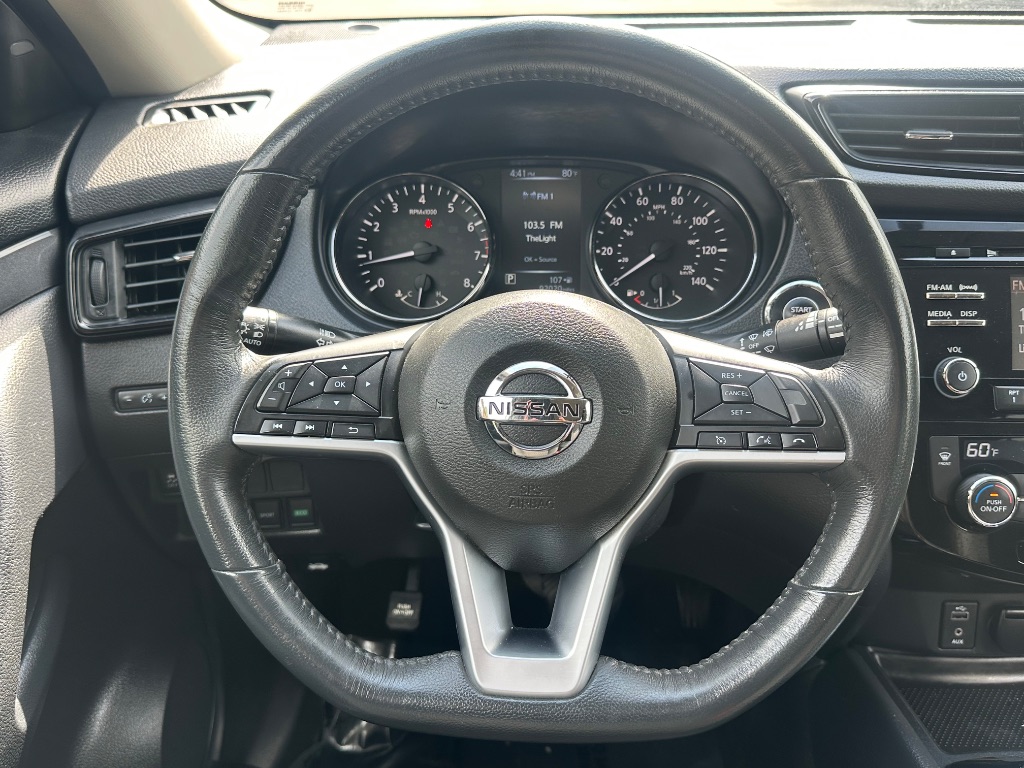 2017 Nissan Rogue - $10,999