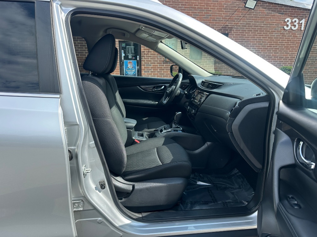 2017 Nissan Rogue - $10,999