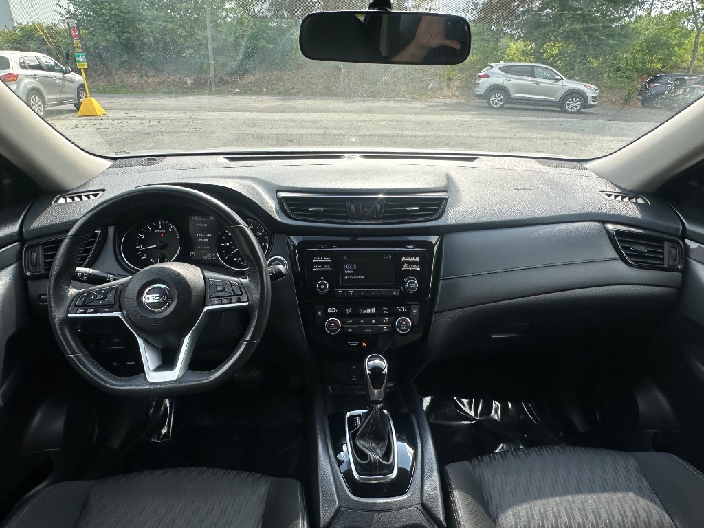 2017 Nissan Rogue - $10,999
