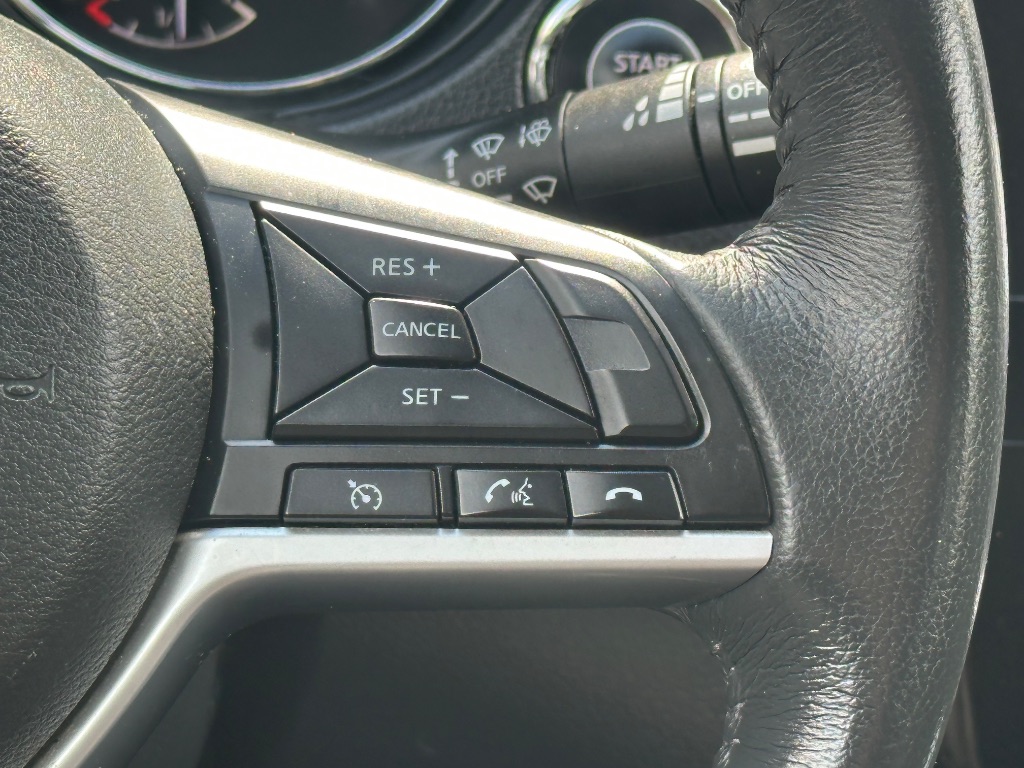 2017 Nissan Rogue - $10,999