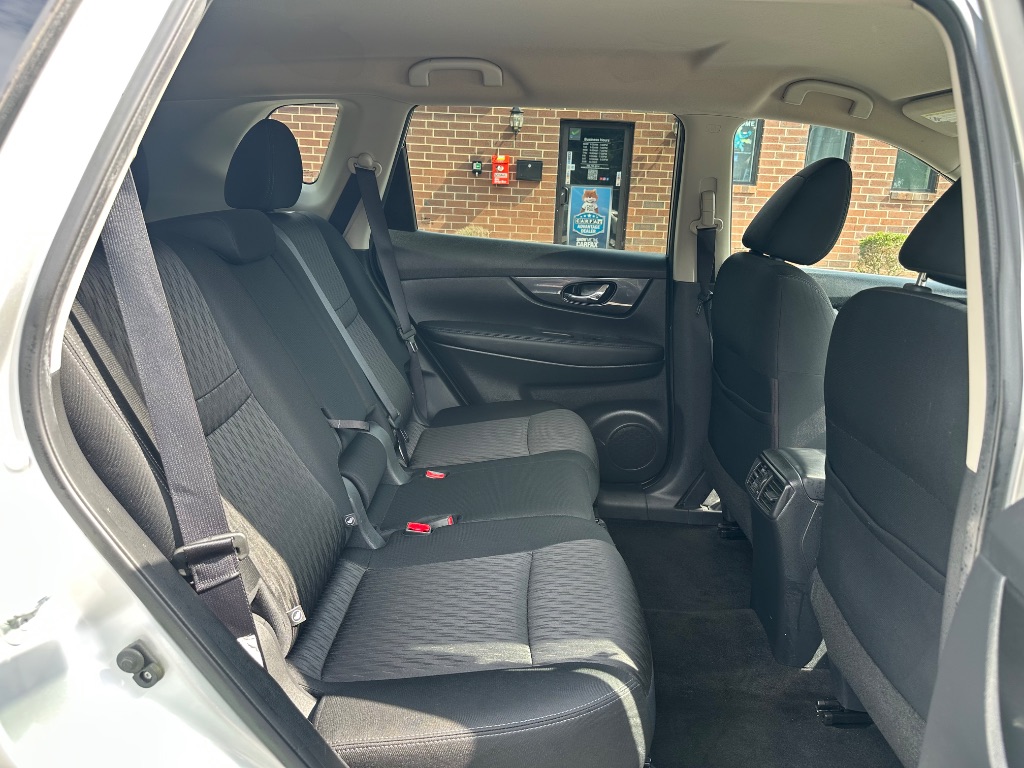 2017 Nissan Rogue - $10,999
