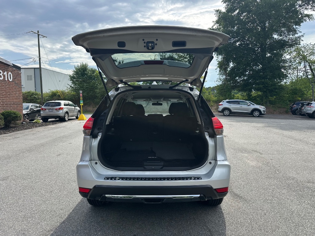 2017 Nissan Rogue - $10,999