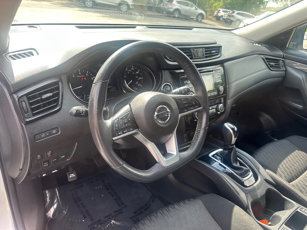 2017 Nissan Rogue - $10,999