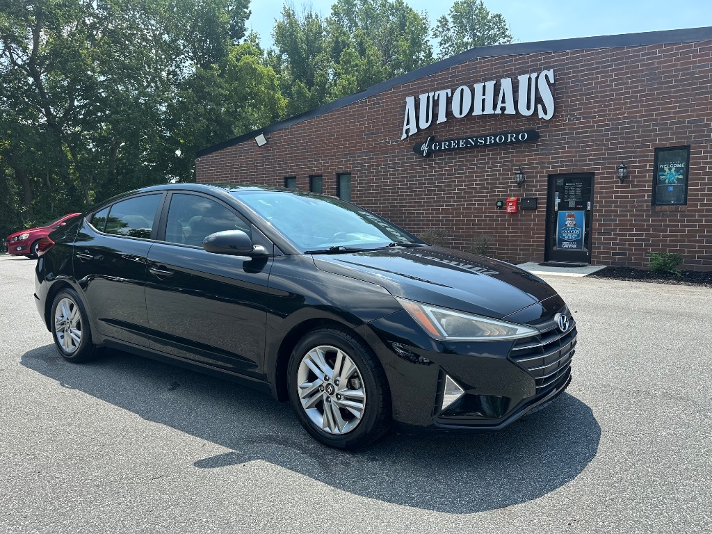 2019 Hyundai Elantra - $10,999