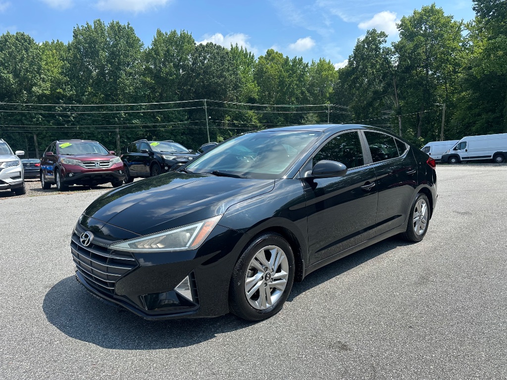 2019 Hyundai Elantra - $10,999