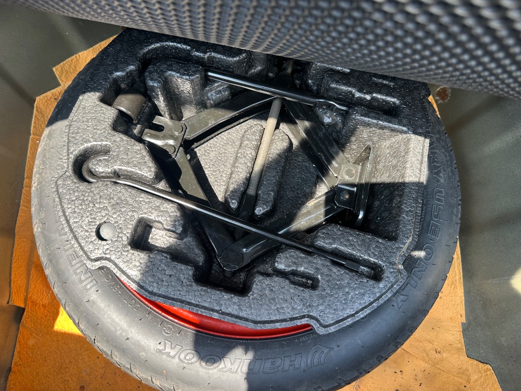 2019 Hyundai Elantra - $10,999