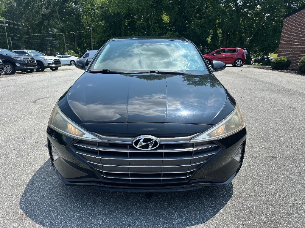 2019 Hyundai Elantra - $10,999