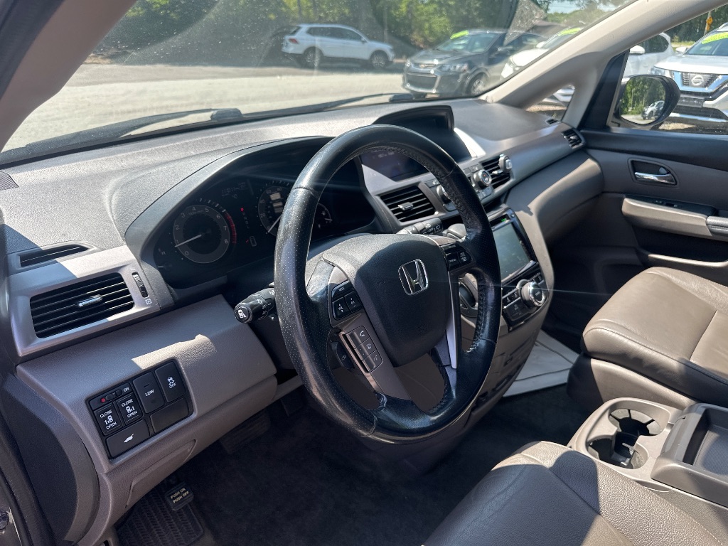 2016 Honda Odyssey - $14,499