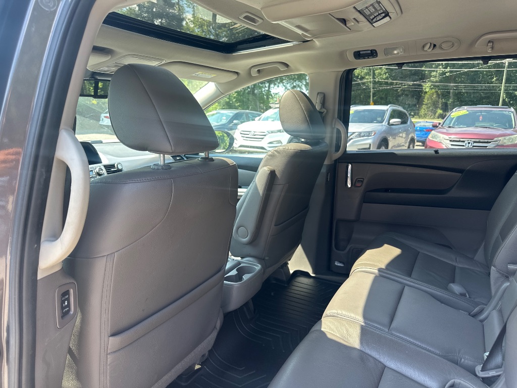 2016 Honda Odyssey - $14,499