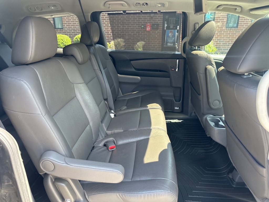 2016 Honda Odyssey - $14,499