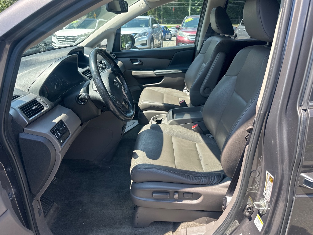 2016 Honda Odyssey - $14,499